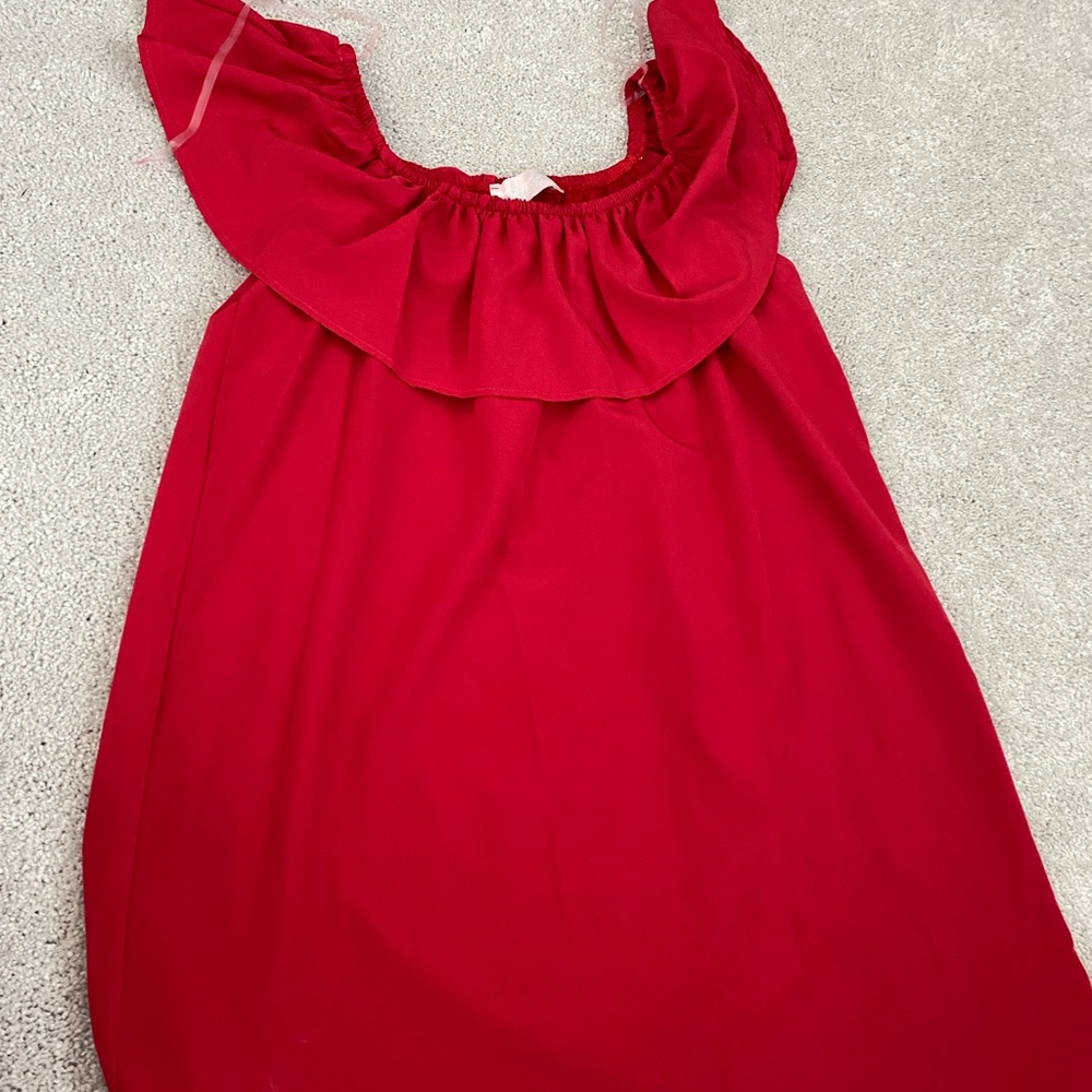 New with tags! Red ruffle off the shoulder dress. Size M.
